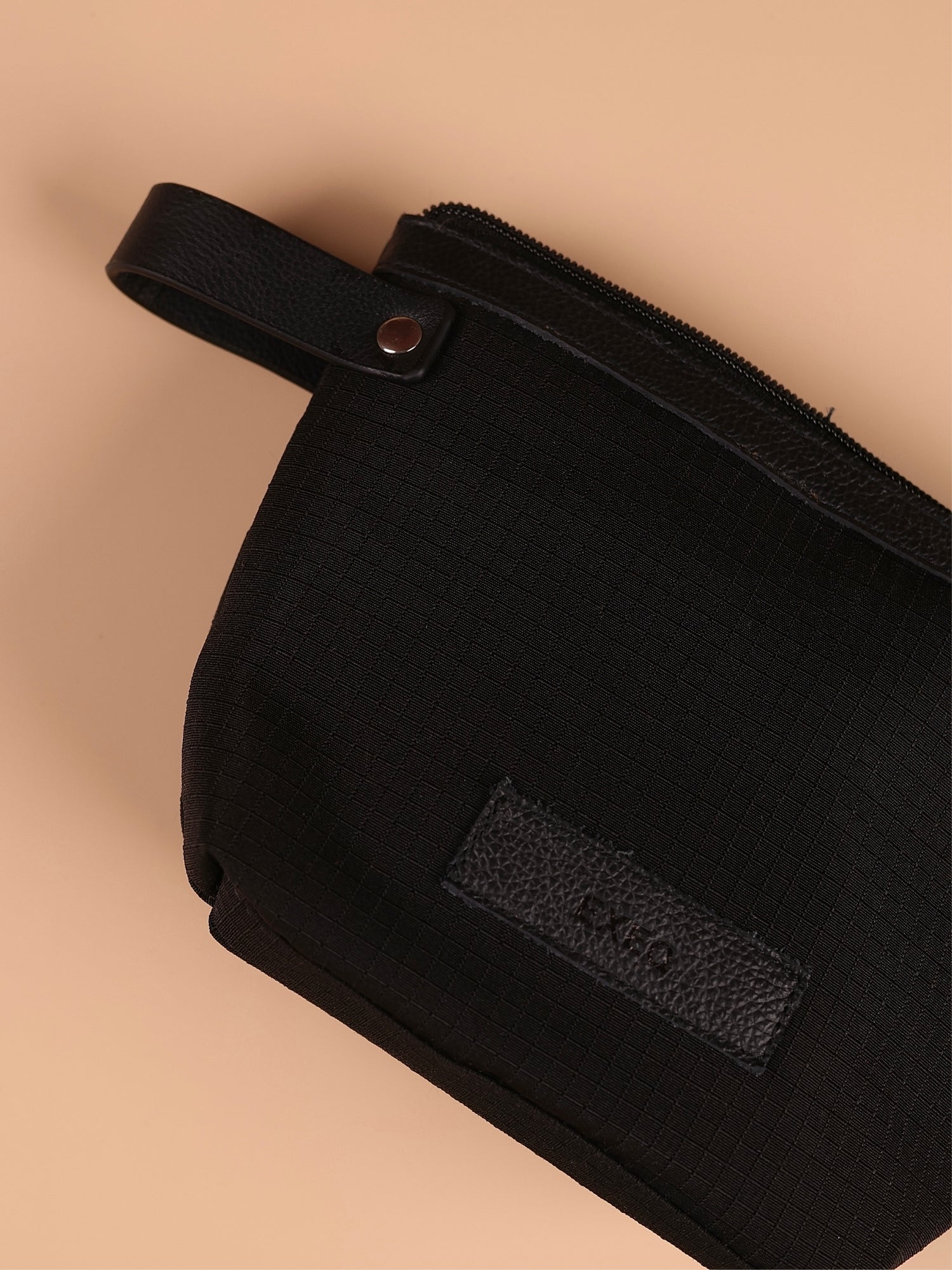 EXEQ Essential Pouch