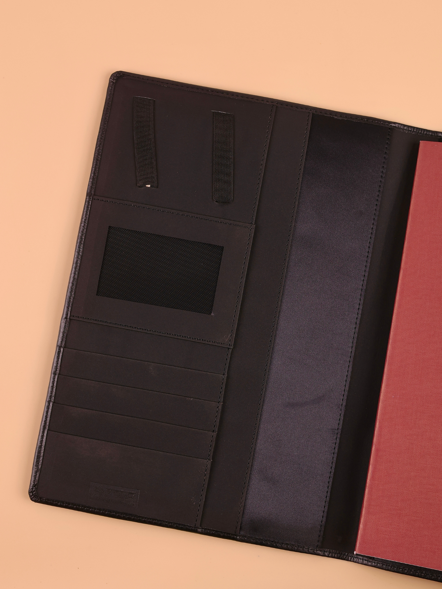 Black Tab Organiser with Refillable Notebook | Magnetic Closure