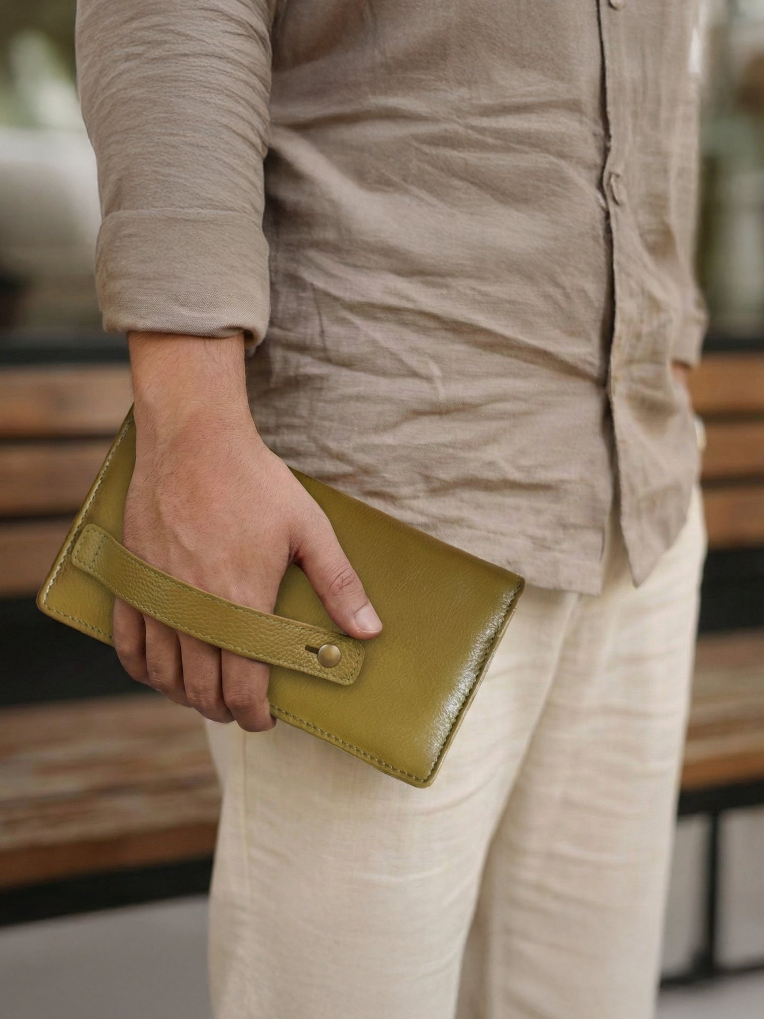 EXEQ Unisex Long Leather Wallet | Olive Moss